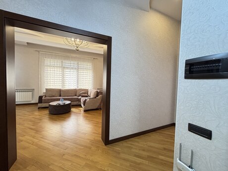 Kirayə 3 otaqlı mənzil, 120 m², Nizami: 1 499 ₼/ay 4