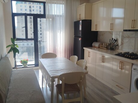 3 otaqlı mənzil, 102 m², Nərimanov: 370 000 ₼ 2