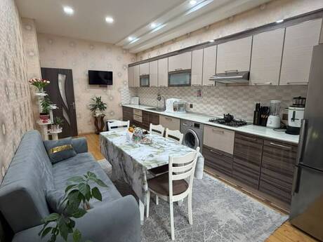 4-room apartment, 210 m², 20 Yanvar: 490 000 ₼ 2