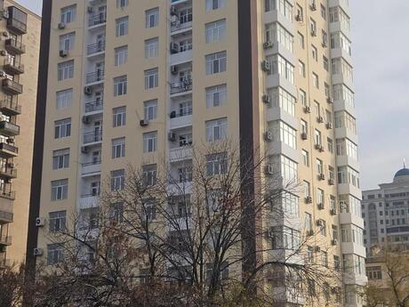 4 rooms · 185 m² · floor 8/15, Elmlər Akademiyası