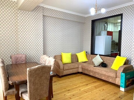 Объявление №6457529 - Баку, м. Кара Караев, 2-комн., 70 м², 4/18 этаж