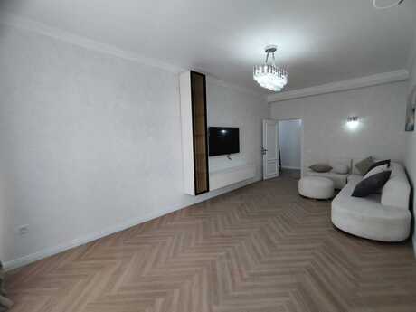 Kirayə 3 otaqlı mənzil, 120 m², 20 Yanvar: 1 100 ₼/ay 3