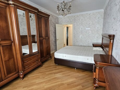 Kirayə 3 otaqlı mənzil, 100 m², 6-cı mikrorayon: 800 ₼/ay 4