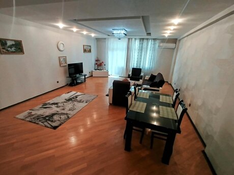 Kirayə 3 otaqlı mənzil, 130 m², 28 May: 1 400 ₼/ay 4