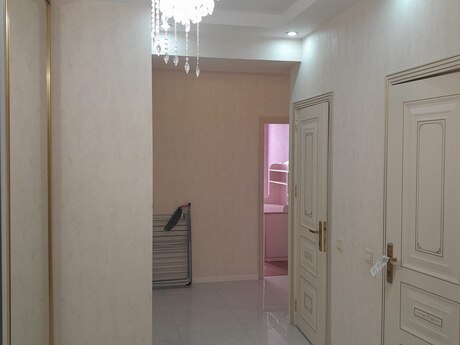 Kirayə 3 otaqlı mənzil, 117 m², İnşaatçılar: 1 200 ₼/ay 5