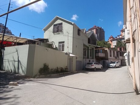 Elan №6447018 - Bakı, 28 May m., 3 otaqlı, 100 m²