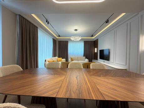 Kirayə 3 otaqlı mənzil, 163 m², Ağ şəhər: 3 400 ₼/ay 4
