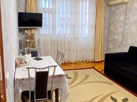Elan №6457614 - Bakı, Elmlər Akademiyası m., 2 otaqlı, 55 m², 4/5 mərtəbə