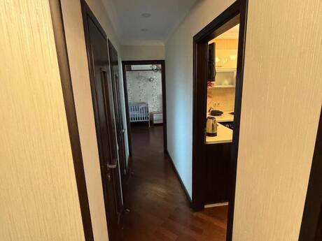 2-room apartment for rent, 75 m², 28 May: 1 000 ₼/mo 5