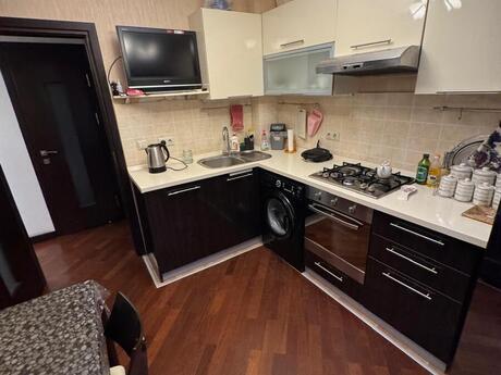 2-room apartment for rent, 75 m², 28 May: 1 000 ₼/mo 2
