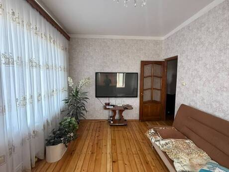 Elan №6457696 - Bakı, Həzi Aslanov m., 4 otaqlı, 100 m², 8/9 mərtəbə