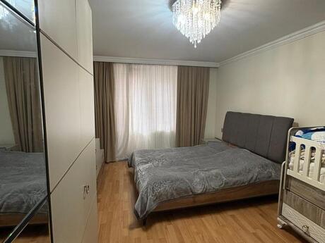 3-комнатная квартира, 70 м², 8-ci mikrorayon: 210 000 ₼ 4
