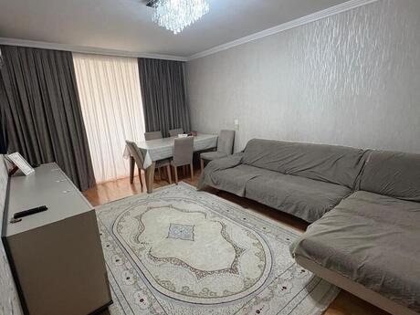 3-комнатная квартира, 70 м², 8-ci mikrorayon: 210 000 ₼ 2