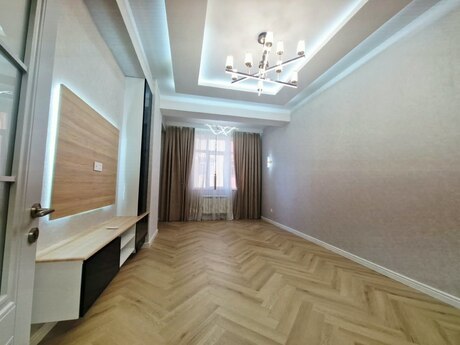Объявление №6457819 - Баку, м. Кара Караев, 3-комн., 103 м², 3/17 этаж