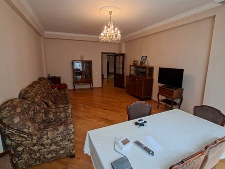 3 otaqlı mənzil, 125 m², Nəriman Nərimanov: 400 000 ₼ 2