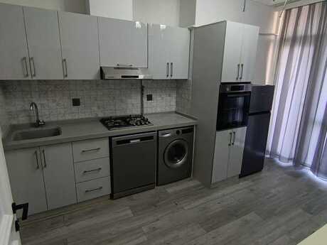 Kirayə 1 otaqlı mənzil, 50 m², 28 May: 1 000 ₼/ay 3