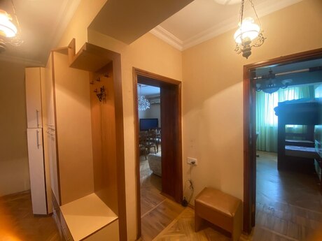 Elan №6457985 - Bakı, İnşaatçılar m., 4 otaqlı, 100 m², 6/9 mərtəbə