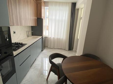 Kirayə 3 otaqlı mənzil, 110 m², Həzi Aslanov: 950 ₼/ay 5