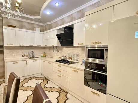 Kirayə 3 otaqlı mənzil, 145 m², Nərimanov: 1 200 ₼/ay 3
