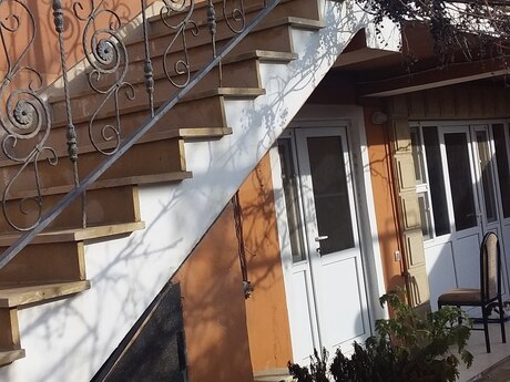 7 otaqlı həyət evi, 170 m², Zabrat: 118 000 ₼ 2