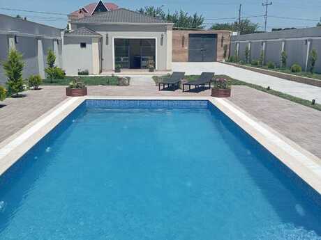 5 otaqlı həyət evi, 200 m², Albalılıq: 365 000 ₼ 2