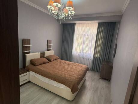Elan №6446763 - Bakı, Gənclik m., 2 otaqlı, 70 m², 8/20 mərtəbə