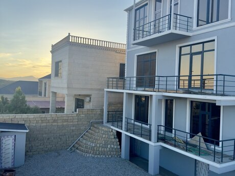 10 otaqlı həyət evi, 500 m², Şıxov: 500 000 ₼ 3