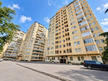 Elan №6458204 - Bakı, 8-ci mikrorayon q., 5 otaqlı, 230 m², 3/12 mərtəbə