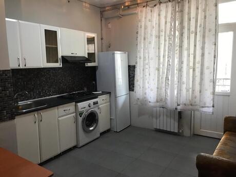 Kirayə 2 otaqlı mənzil, 80 m², Nərimanov: 1 100 ₼/ay 4