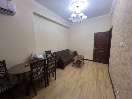 Аренда: 2-комнатная квартира, 60 м², Elmlər Akademiyası: 700 ₼/мес 3