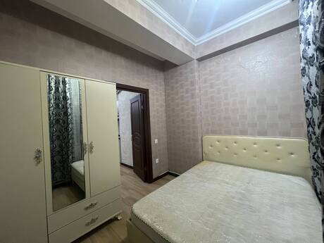 Аренда: 2-комнатная квартира, 60 м², Elmlər Akademiyası: 700 ₼/мес 2