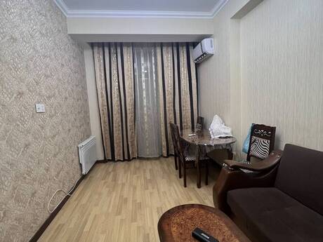 Аренда: 2-комнатная квартира, 60 м², Elmlər Akademiyası: 700 ₼/мес 4