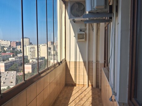 3-комнатная квартира, 117 м², 20 Yanvar: 355 000 ₼ 4