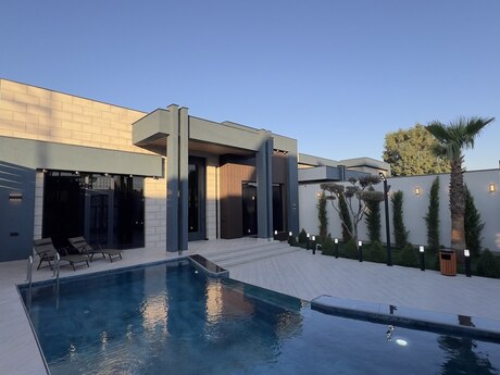 5 otaqlı həyət evi, 200 m², Mərdəkan: 620 000 ₼ 2