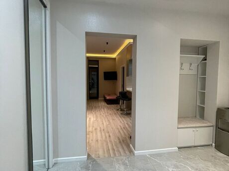Kirayə 2 otaqlı mənzil, 80 m², İnşaatçılar: 800 ₼/ay 4