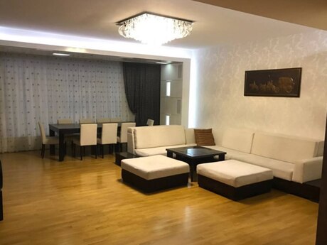 Kirayə 4 otaqlı mənzil, 180 m², Şah İsmayıl Xətai: 1 600 ₼/ay 2