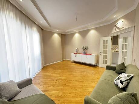 Kirayə 3 otaqlı mənzil, 100 m², Ağ şəhər: 2 000 ₼/ay 4