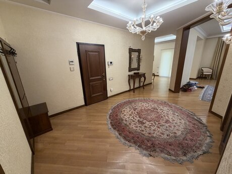 28 Mayda 5 otaqlı yeni tikili mənzil satılır, 390 m², 750 000 AZN, şəkil 5 / 12
