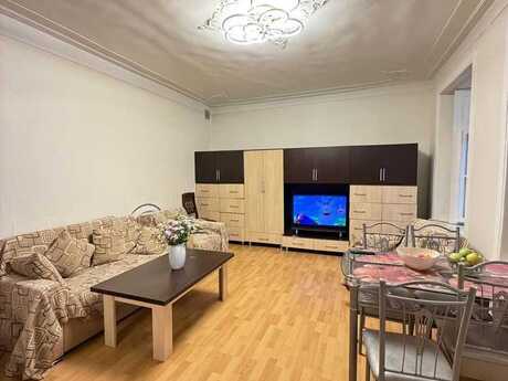 Sahildə 2 otaqlı köhnə tikili mənzil satılır, 45 m², 139 500 AZN, şəkil 4 / 11