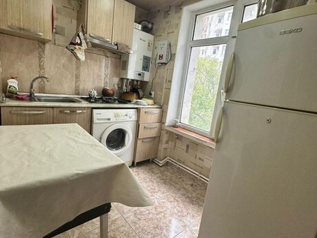 3-room apartment for rent, 75 m², Nəriman Nərimanov: 380 ₼/mo 5