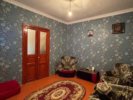 2 otaqlı mənzil, 60 m², 28 May: 160 000 ₼ 2