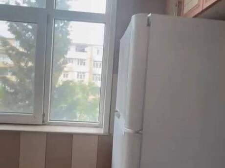 Azadlıq Prospektidə 2 otaqlı köhnə tikili mənzil kirayə verilir, 45 m², 550 AZN/ay, şəkil 4 / 4