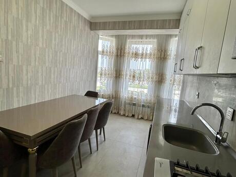 Kirayə 2 otaqlı mənzil, 70 m², Gənclik: 1 000 ₼/ay 4