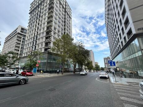 3 otaqlı mənzil, 109 m², 28 May: 330 000 ₼ 2