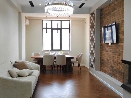3 otaqlı mənzil, 136 m², Nərimanov: 450 000 ₼ 2