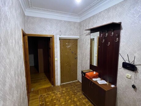 3-room apartment for rent, 85 m², İnşaatçılar: 650 ₼/mo 3