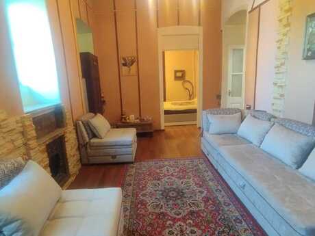 2 otaqlı mənzil, 50 m², İçəri Şəhər: 220 000 ₼ 2