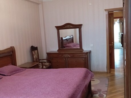 Elan №6458763 - Bakı, 3-cü mikrorayon q., 3 otaqlı, 130 m², 12/16 mərtəbə