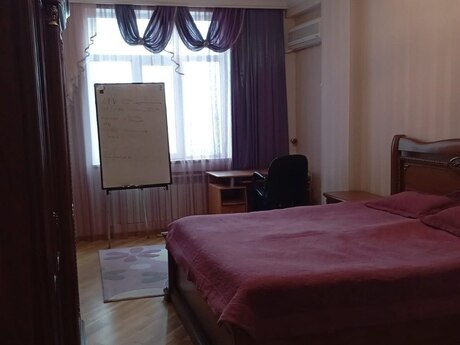 3-room new-build apartment for rent in 3-cü mikrorayon, 130 m², 1 300 AZN/mo, photo 2 / 12