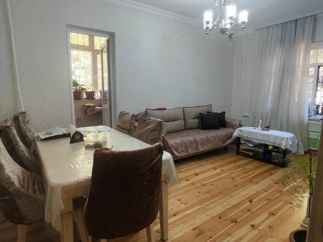 Объявление №6458787 - Баку, пос. Бакиханова, 2-комн., 49.2 м², 1/9 этаж